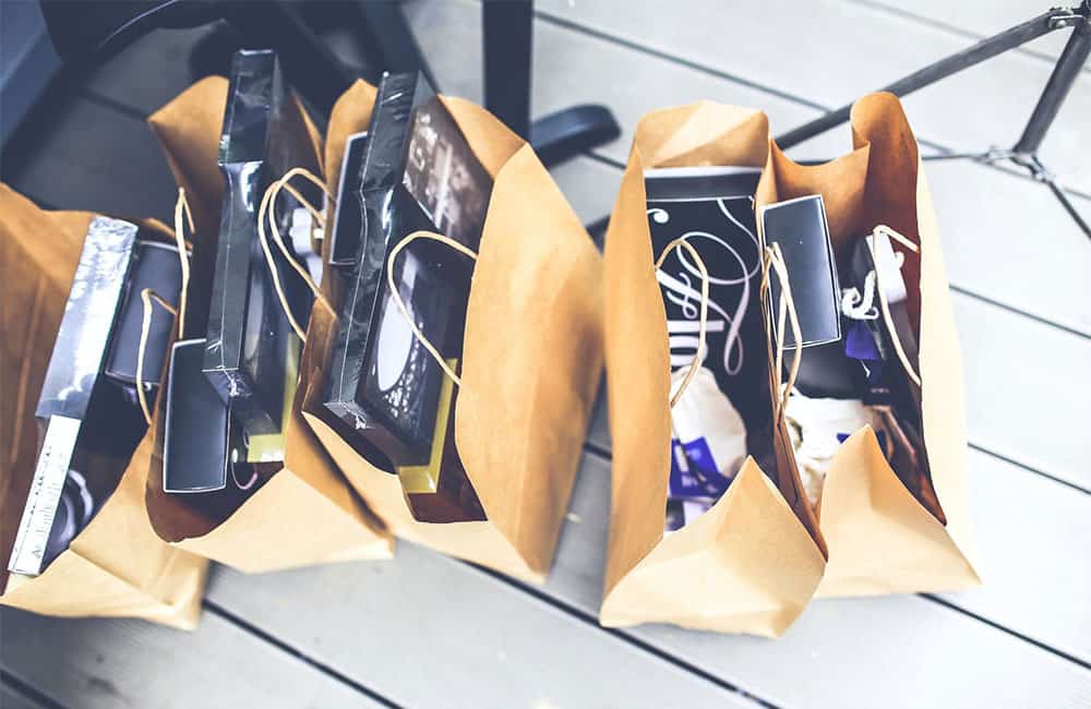 bad-spending-habits Bad spending habits keeping you poor